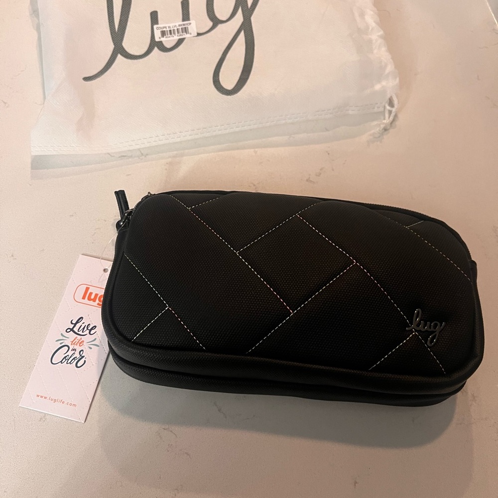 Brand new with tags black lug classic convertible crossbody coupe - Picture 2 of 7